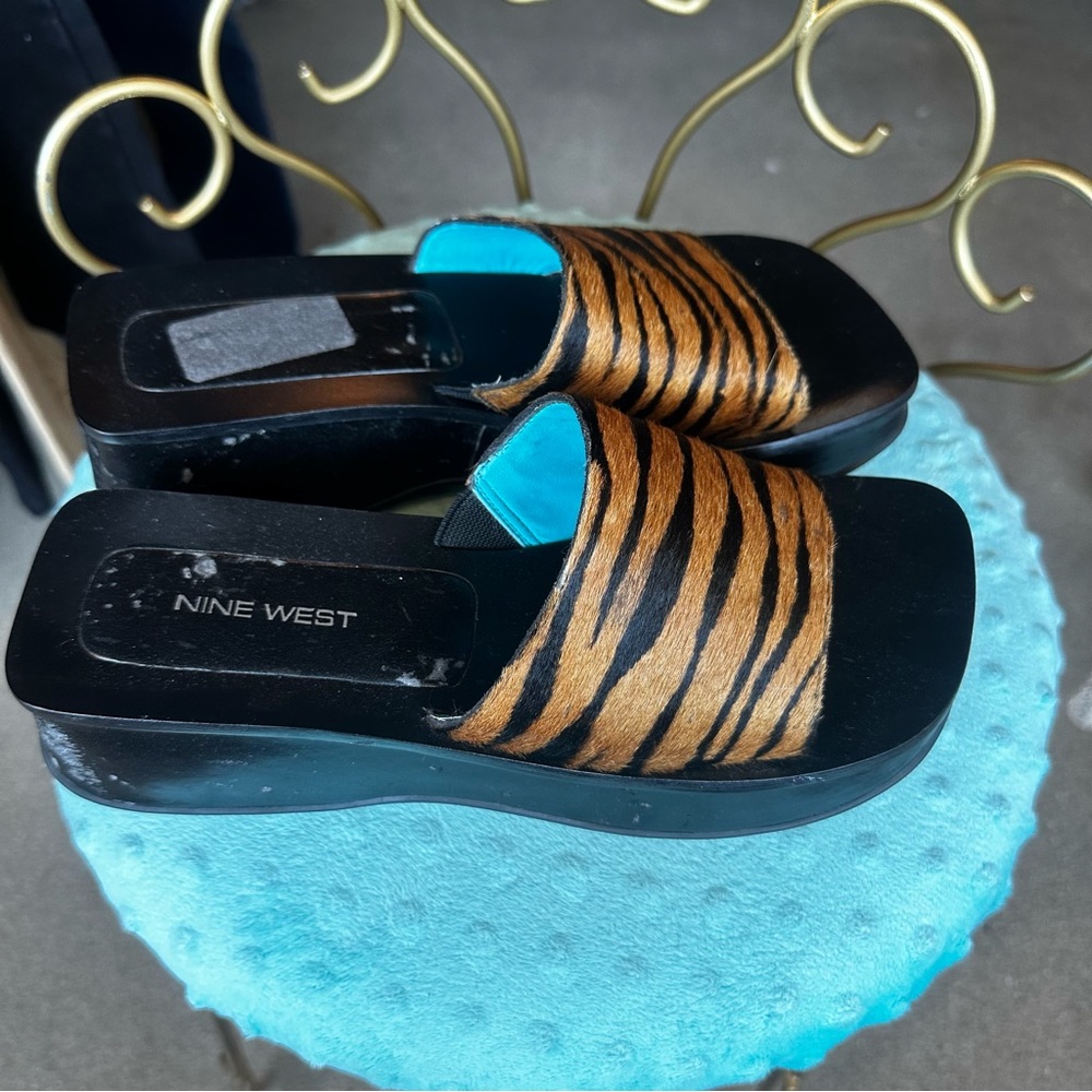 y2k pony hair nine west platform sandals. scuffs on heel see photos